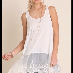 BOUTIQUE- LACE HEMLINE CRINKLE TANK IN WHITE, LONG, WEAR ALONE OR UNDER